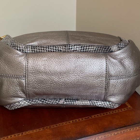 b. Makowsky Pewter Metallic Leather Shoulder Bag - Picture 9 of 14
